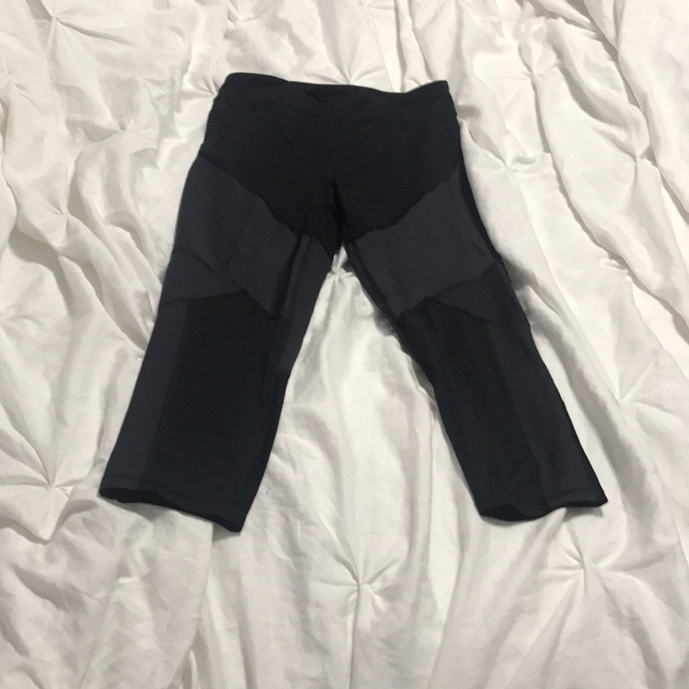 Champion 3/4 Cut Work Out Pants